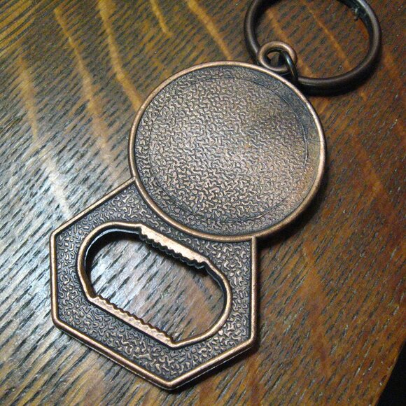 Las Vegas Nevada USA Beer Bottle Opener Vintage Keyring - Picture 4 of 4